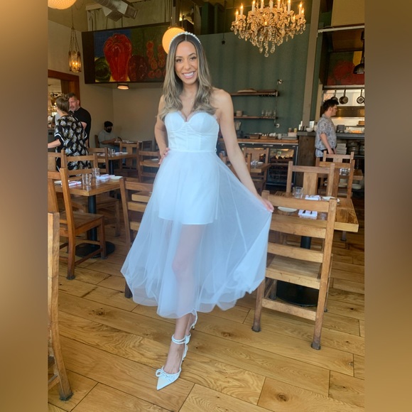 SWEETHEART NECKLINE CHIFFON MIDI DRESS WHITE - Picture 5 of 7